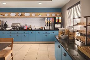 Country Inn & Suites by Radisson, Dayton South, OH
