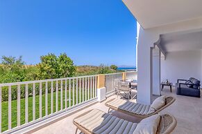 Neptune Luxury Resort