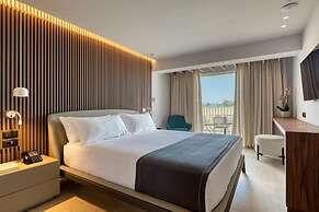 Neptune Luxury Resort