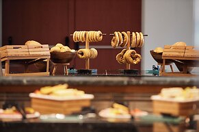 Neptune Luxury Resort