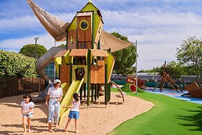 Neptune Luxury Resort