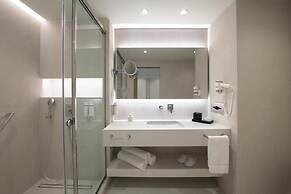 Neptune Luxury Resort