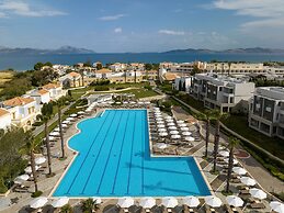 Neptune Luxury Resort