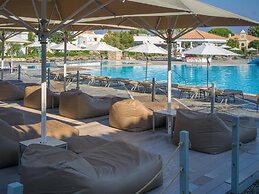 Neptune Luxury Resort