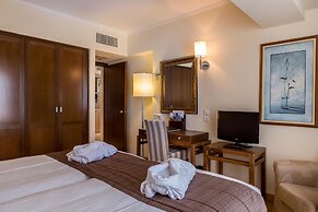 Neptune Luxury Resort