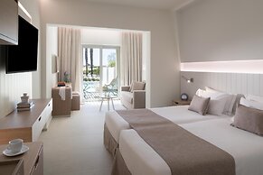 Neptune Luxury Resort