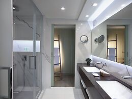 Neptune Luxury Resort