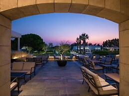 Neptune Luxury Resort