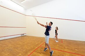 Neptune Luxury Resort