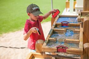 Neptune Luxury Resort