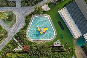 Neptune Luxury Resort