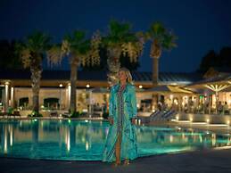 Neptune Luxury Resort