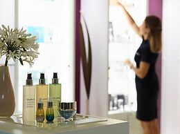 Neptune Luxury Resort