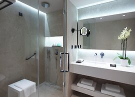 Neptune Luxury Resort