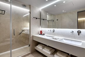 Neptune Luxury Resort