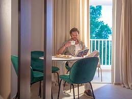 Neptune Luxury Resort