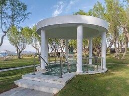 Neptune Luxury Resort