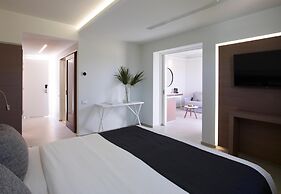 Neptune Luxury Resort