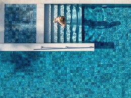 Neptune Luxury Resort