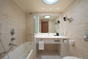 Neptune Luxury Resort