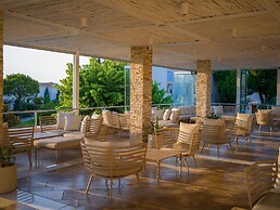 Neptune Luxury Resort