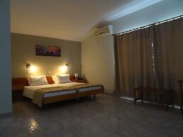 Bayside Hotel Katsaras