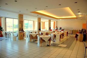 Bayside Hotel Katsaras