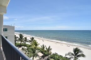 The Sea Lord Hotel & Suites (Adults Only)