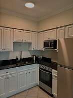 The Sea Lord Hotel & Suites (Adults Only)