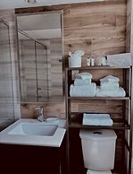 The Sea Lord Hotel & Suites (Adults Only)