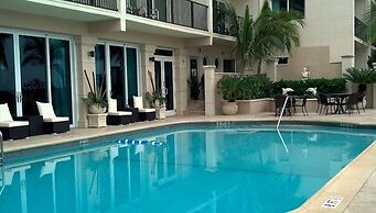 The Sea Lord Hotel & Suites (Adults Only)