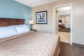 Super 8 by Wyndham Edmonton South