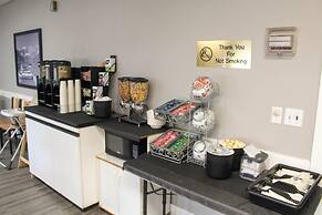 Super 8 by Wyndham Edmonton South