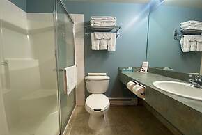 Super 8 by Wyndham Edmonton South