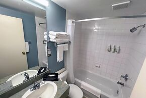 Super 8 by Wyndham Edmonton South