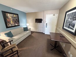 Super 8 by Wyndham Edmonton South