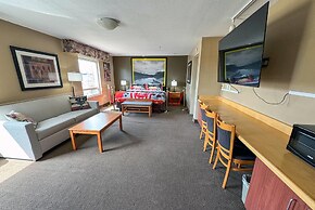 Super 8 by Wyndham Edmonton South