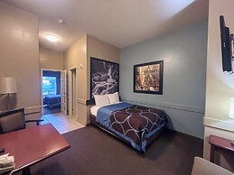 Super 8 by Wyndham Edmonton South