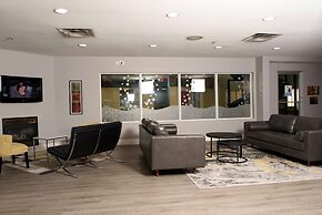 Super 8 by Wyndham Edmonton South