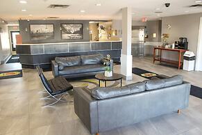 Super 8 by Wyndham Edmonton South