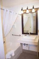 Country Inn & Suites by Radisson, Big Rapids, MI