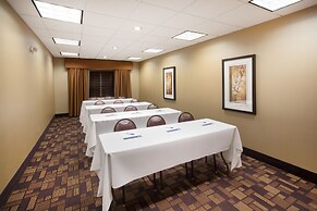 Holiday Inn Express & Suites Yankton by IHG