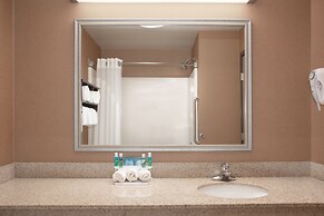 Holiday Inn Express & Suites Yankton by IHG