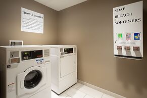 Holiday Inn Express & Suites Yankton by IHG