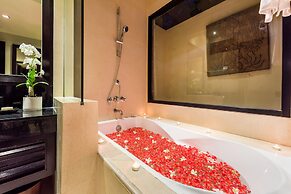 Impiana Beachfront Resort Patong, Phuket