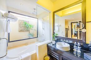 Impiana Beachfront Resort Patong, Phuket