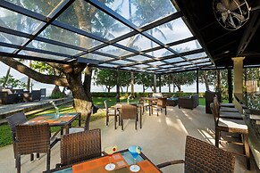 Impiana Beachfront Resort Patong, Phuket