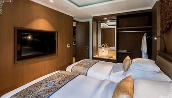 Ramayana Suites & Resort