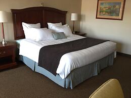 Holiday Hill Inn & Suites