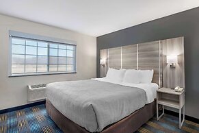 Quality Inn & Suites Fort Madison near Hwy 61